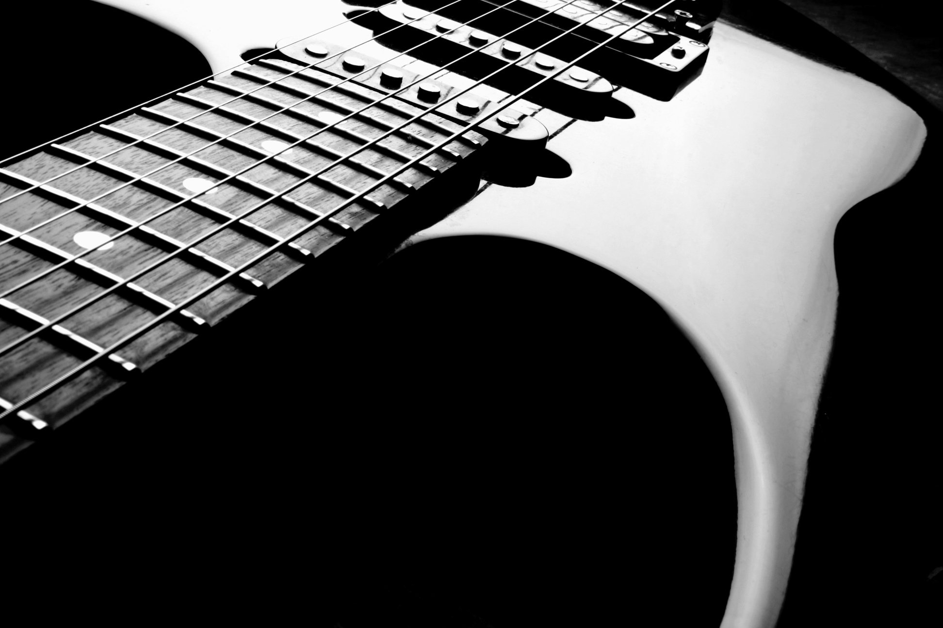 Electric guitar